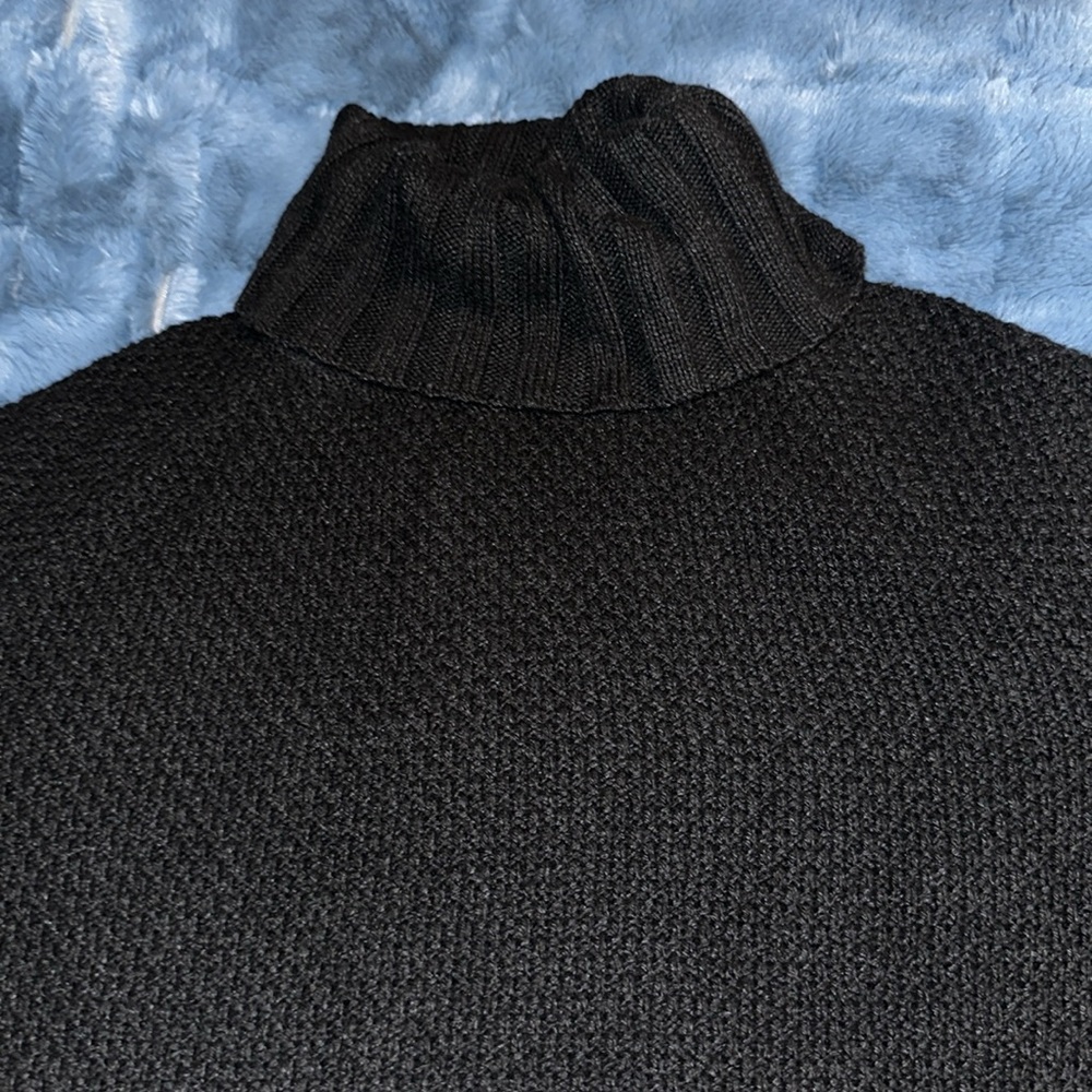 Black Patagonia sweater!! - Picture 6 of 8